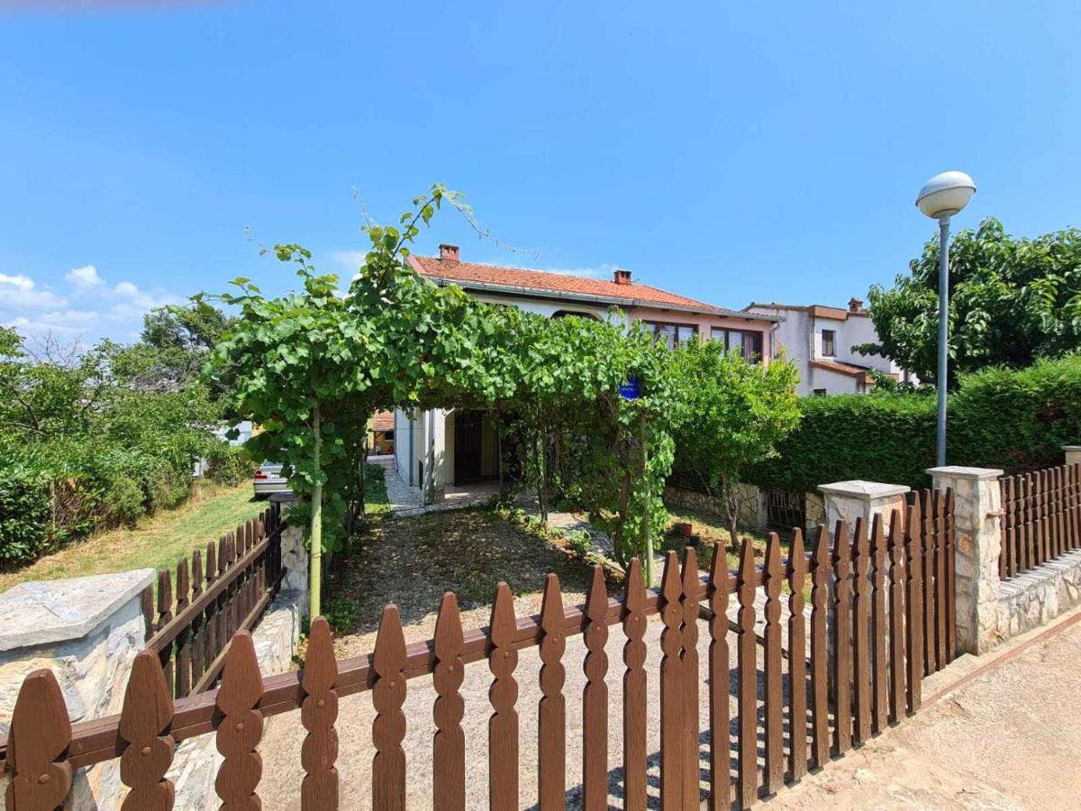Apartments Zlatko 1397 Štinjan Exterior foto